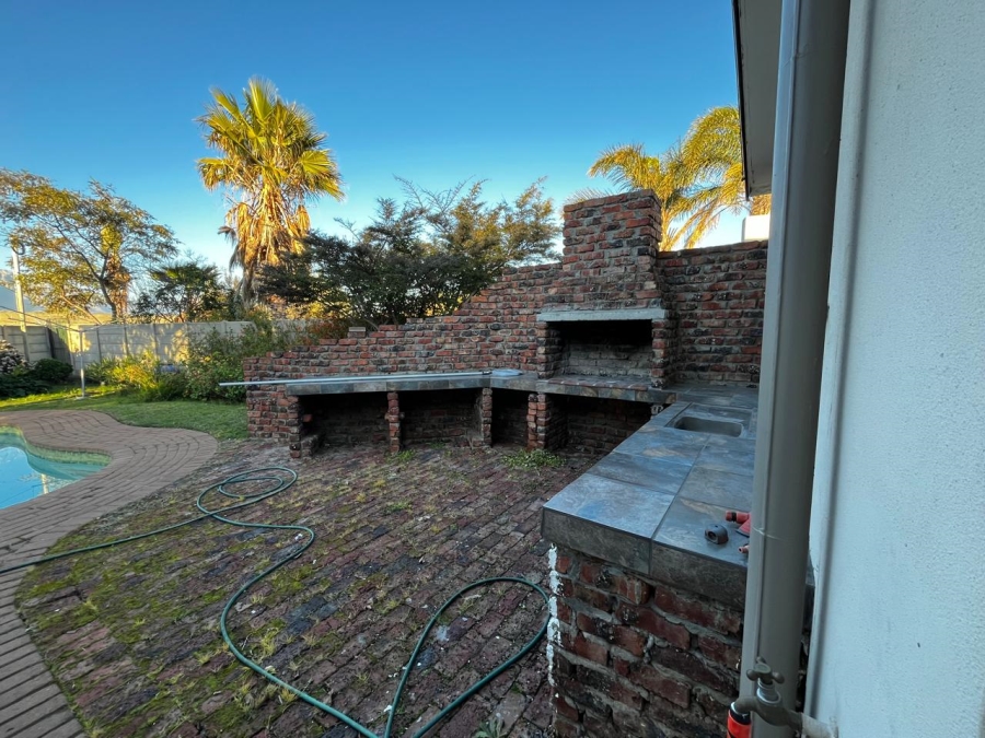3 Bedroom Property for Sale in Langerug Western Cape